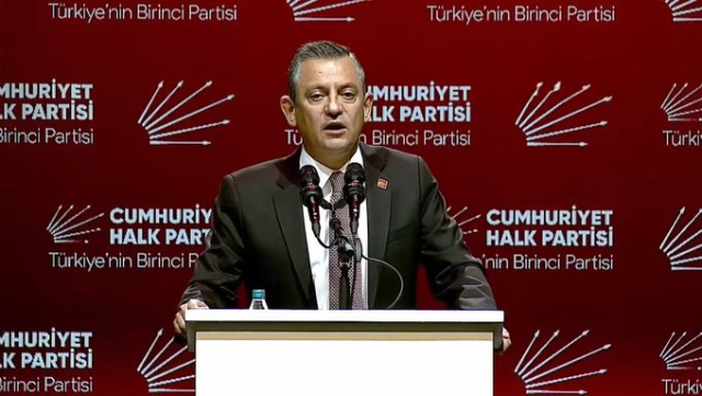 CHP's congress day! Özgür Özel speaks clearly: They will never be able to hold office in this party again