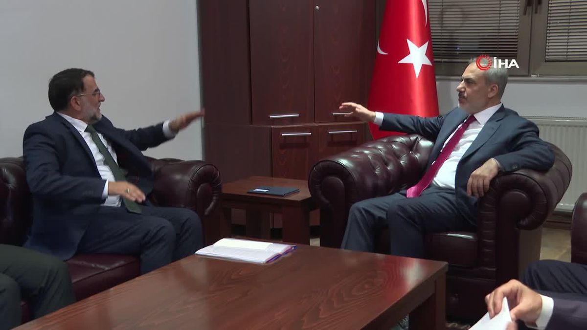 Dışişleri Bakanı Fidan, Kuzey Makedonya Milletvekili Salih Murat'ı kabul etti