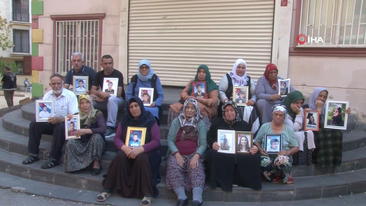 Diyarbakır'da ailelerin evlat nöbeti kararlılıkla sürüyor