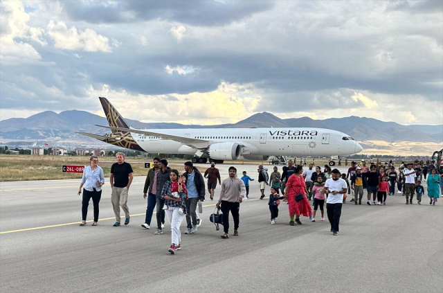 Search continues on the Indian plane that landed in Erzurum: 'There is a bomb' written on a napkin