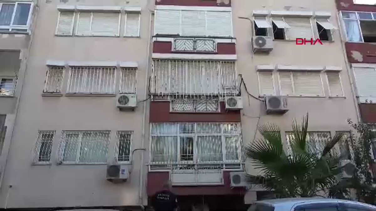 Elektrik Prizinden Çıkan Yangında Genç Yaralandı