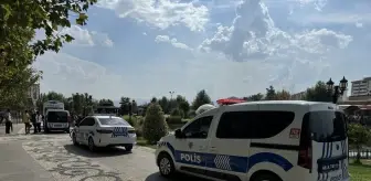 Kahramanmaraş'ta Gölette Boğulma Tehlikesi Geçiren Çocuk Hastaneye Kaldırıldı