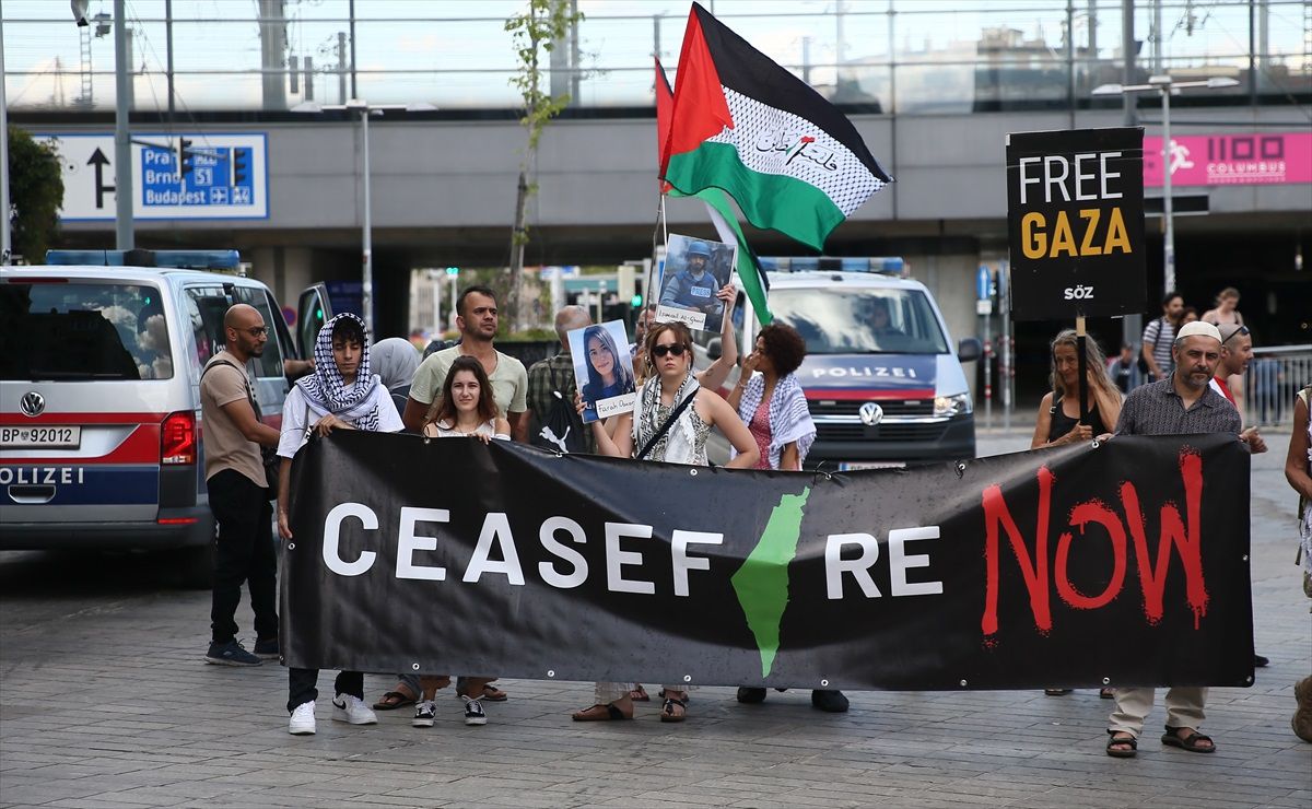 Viyana'da İsrail'in Gazze'ye yönelik saldırıları protesto edildi