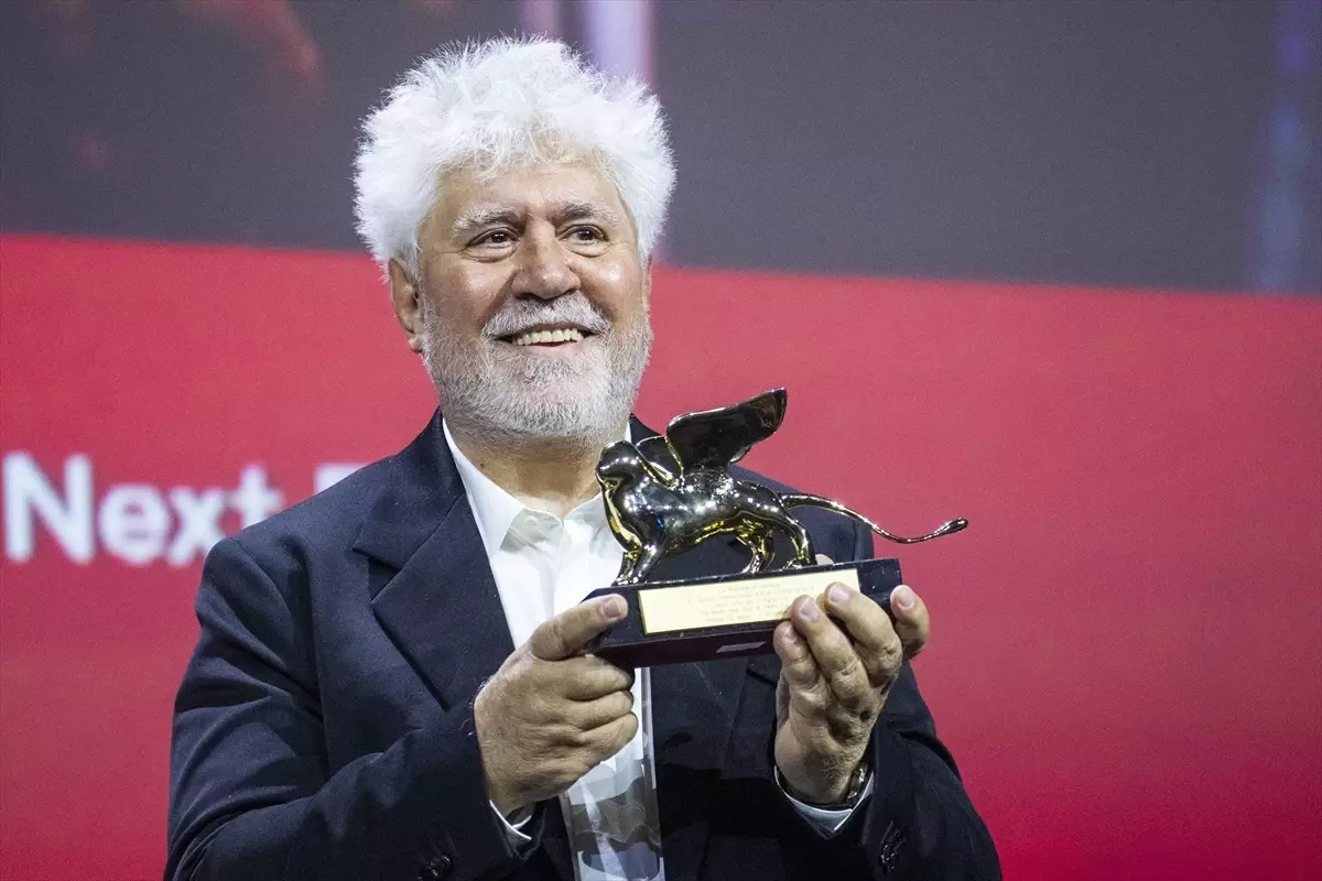 Venedik Film Festivali'nde Altın Aslan ödülü Pedro Almodovar'ın filmine