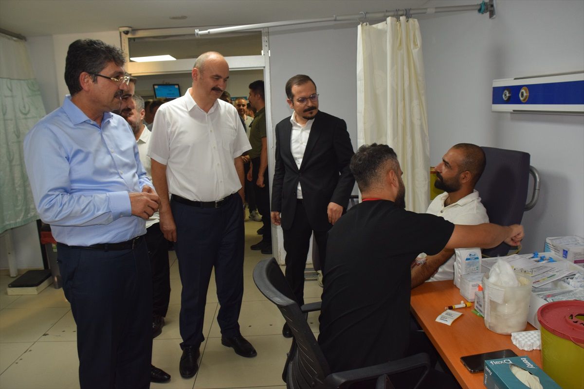 Batman Valisi Canalp Hastaları Ziyaret Etti