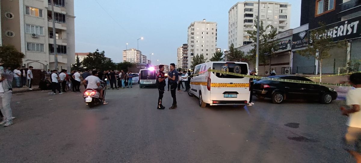 Berber Dükkanında Silah Kazası: Bir Genç Hayatını Kaybetti