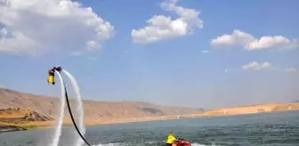 Batman'da Flyboard Gösterisi Yapıldı