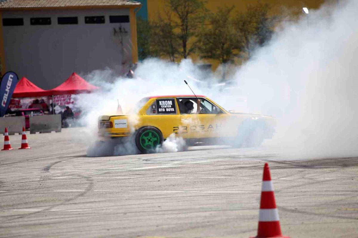 Konya'da Slalom Yarışı ve Drift Gösterisi Büyük İlgi Gördü