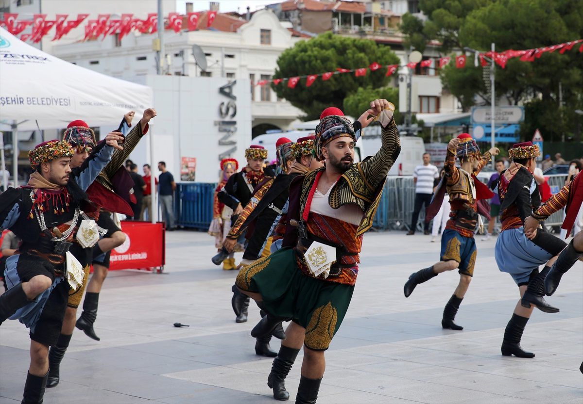 Manisa'nın Kurtuluşu 102. Yılında Coşkuyla Kutlandı