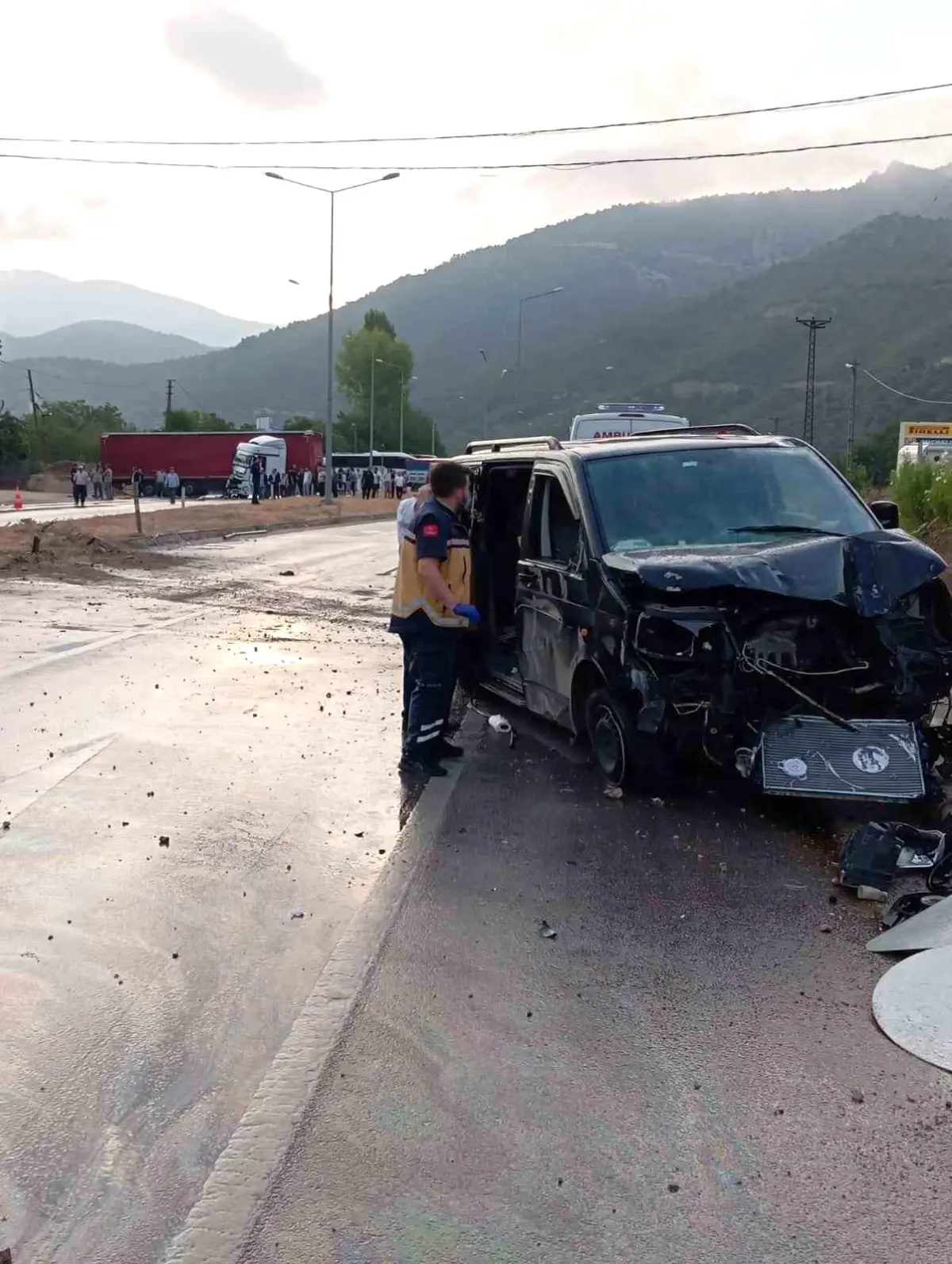 Amasya'da Zincirleme Kaza: 4 Kişi Yaralandı