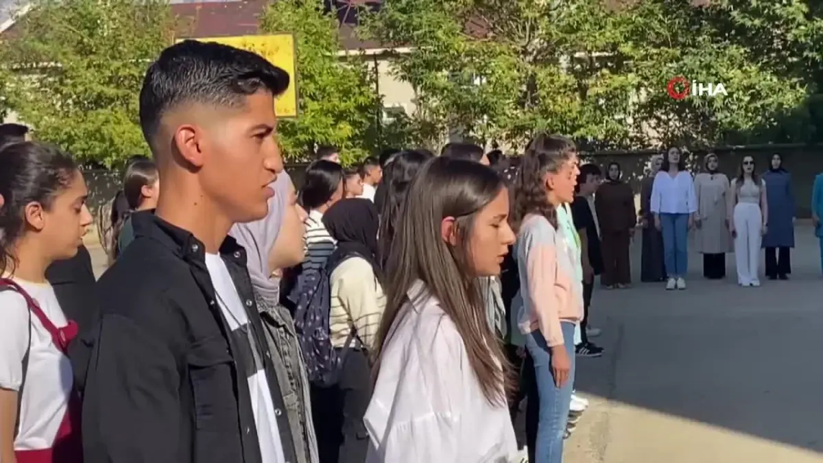 'Asrın Felaketi'nin merkezinde okullar açıldı