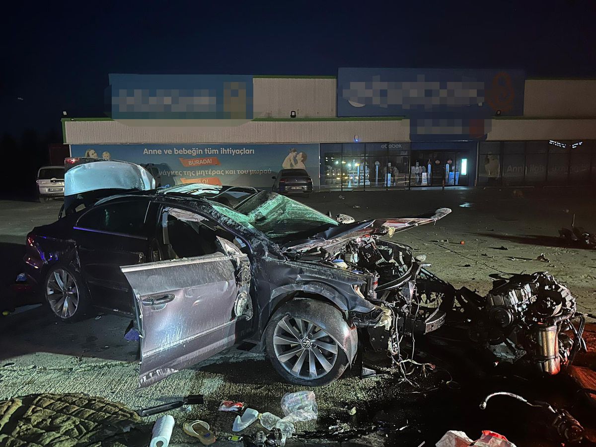Keşan'da dönel kavşakta kaza: 2 yaralı