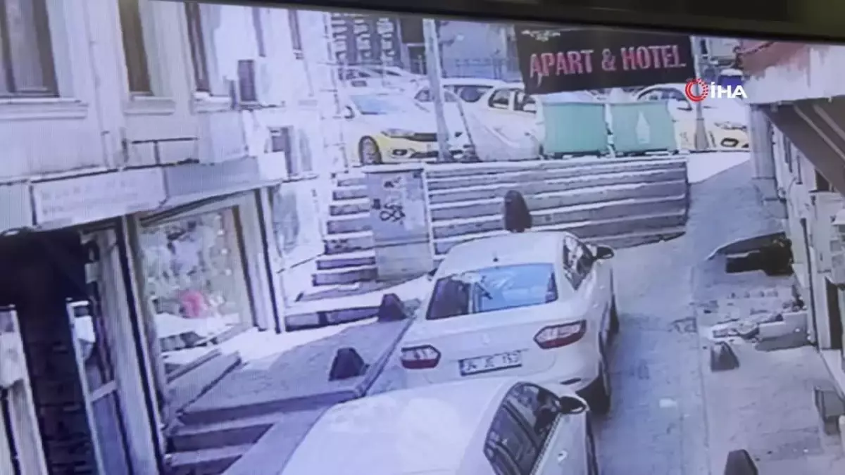 Beyoğlu'nda otel odasında sevgilisini darbederek öldüren şahsı otel çalışanı böyle yakaladı