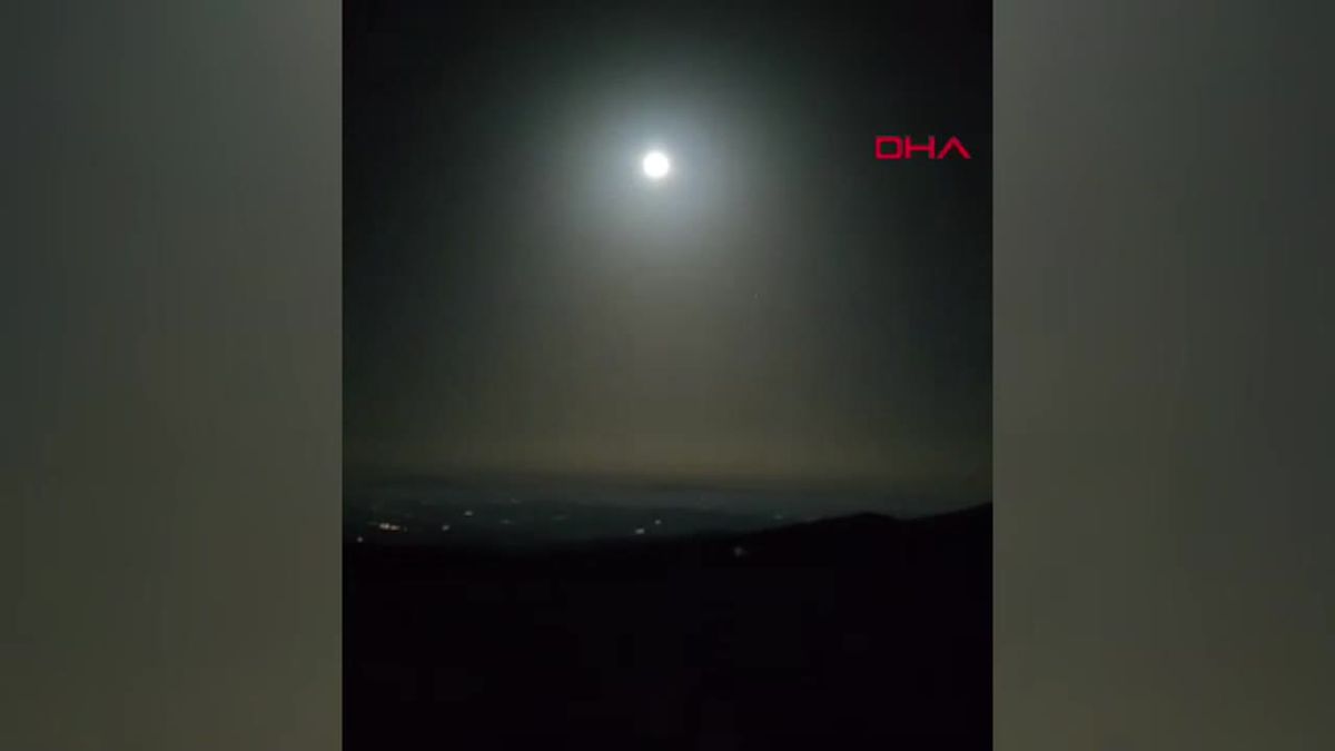 Uludağ'ın zirvesinde gün doğumu ve ay batışı aynı anda görüntülendi