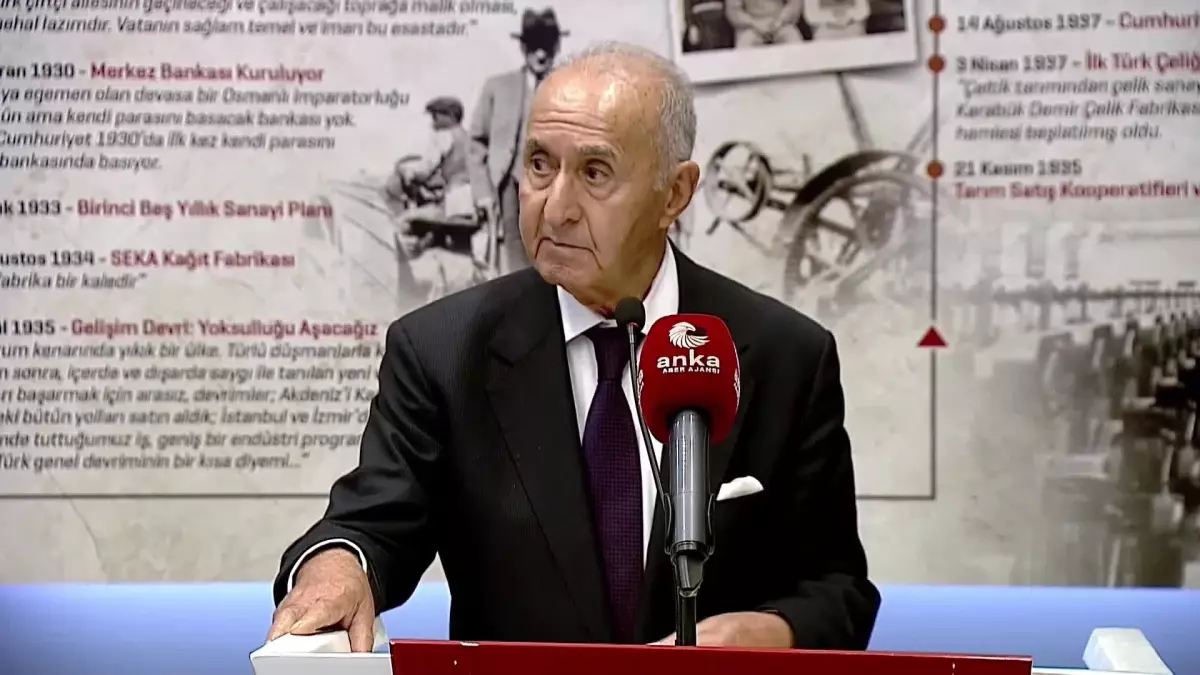 CHP'nin 101'inci Kuruluş Yıl Dönümü... Özgür Özel, CHP Müzesi Açılışına Katıldı: 'Buraya 'Bellek Sergisi' Adını Vermeyi Uygun Gördük'