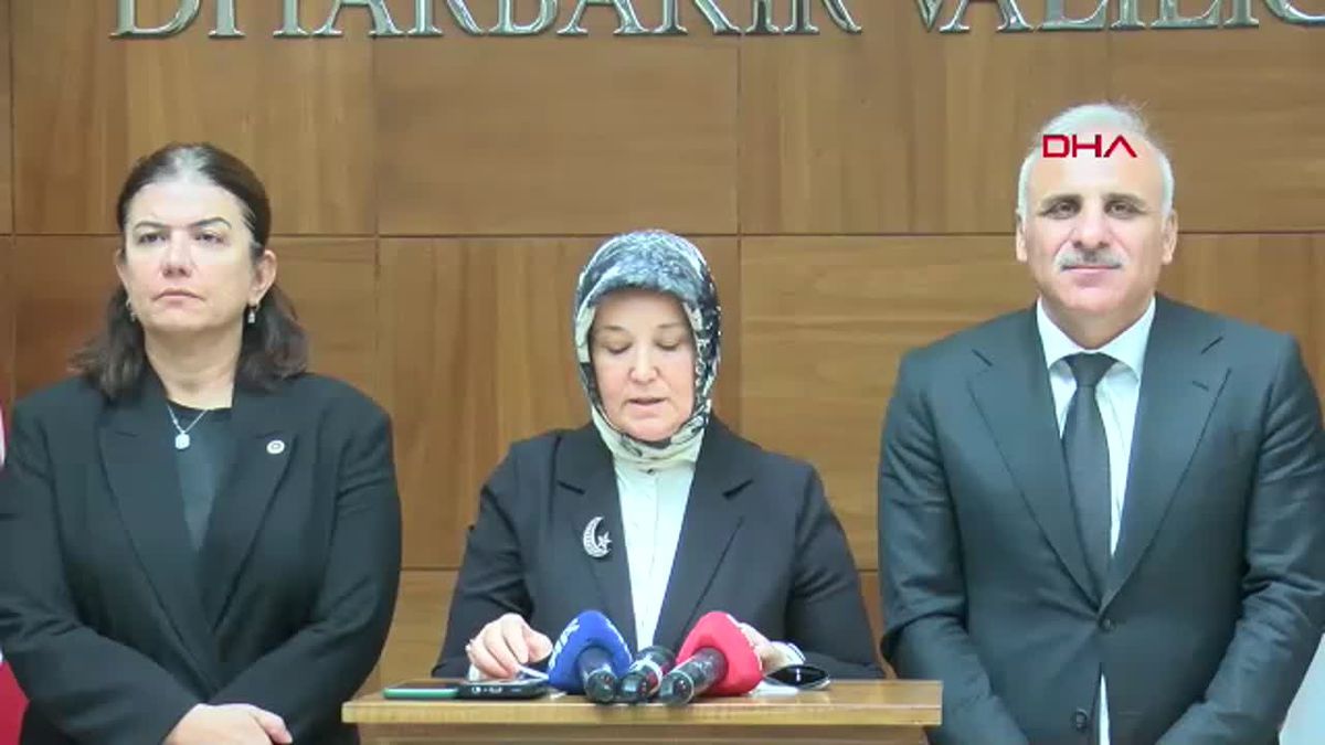 Diyarbakır'da Aile ve Sosyal Hizmetler Bakan Yardımcısı Leman Yenigün Narin Açıklamalarda Bulundu