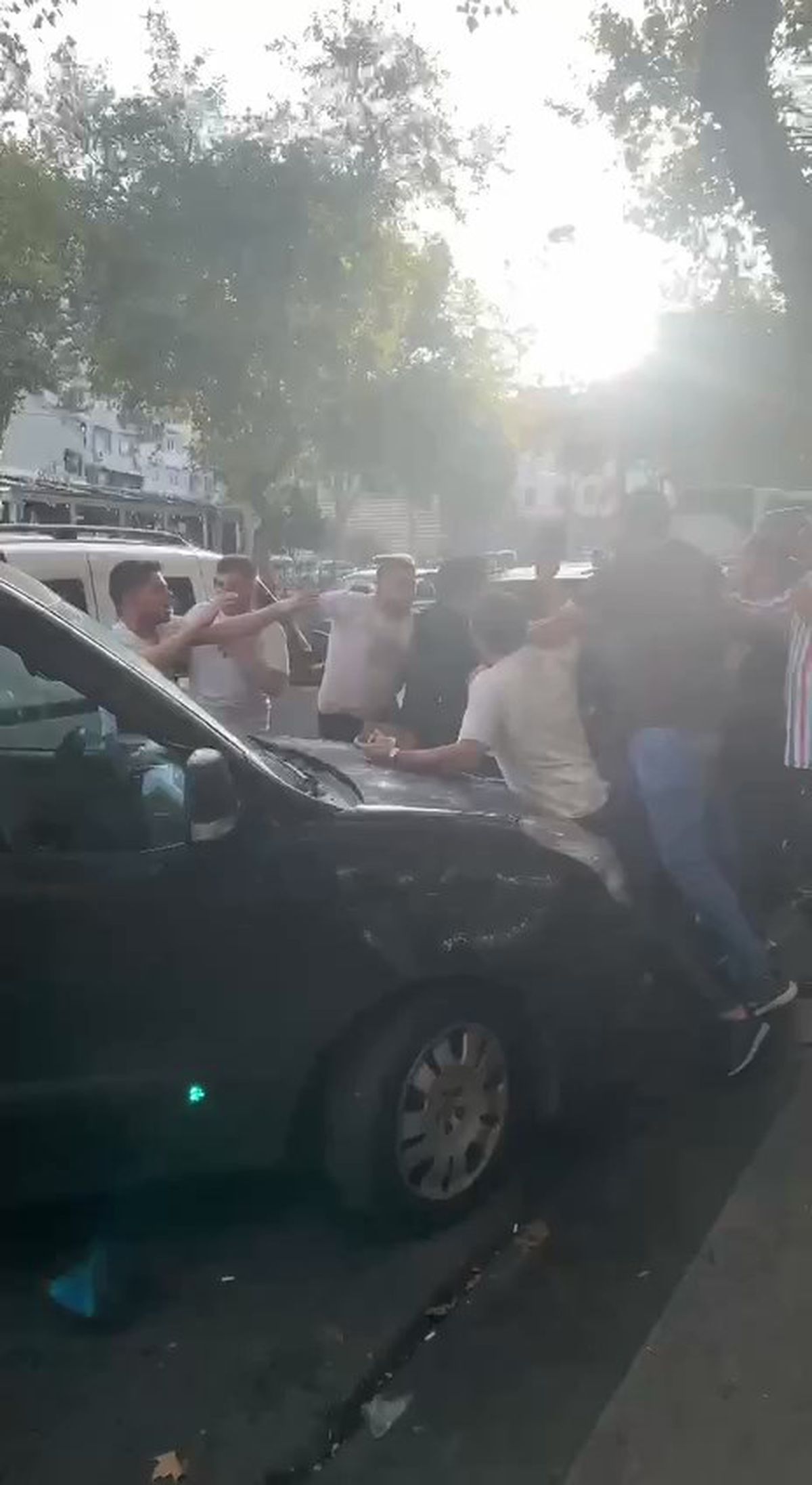 FATİH'te Park Yeri Tartışması Bıçaklı Kavgaya Dönüştü