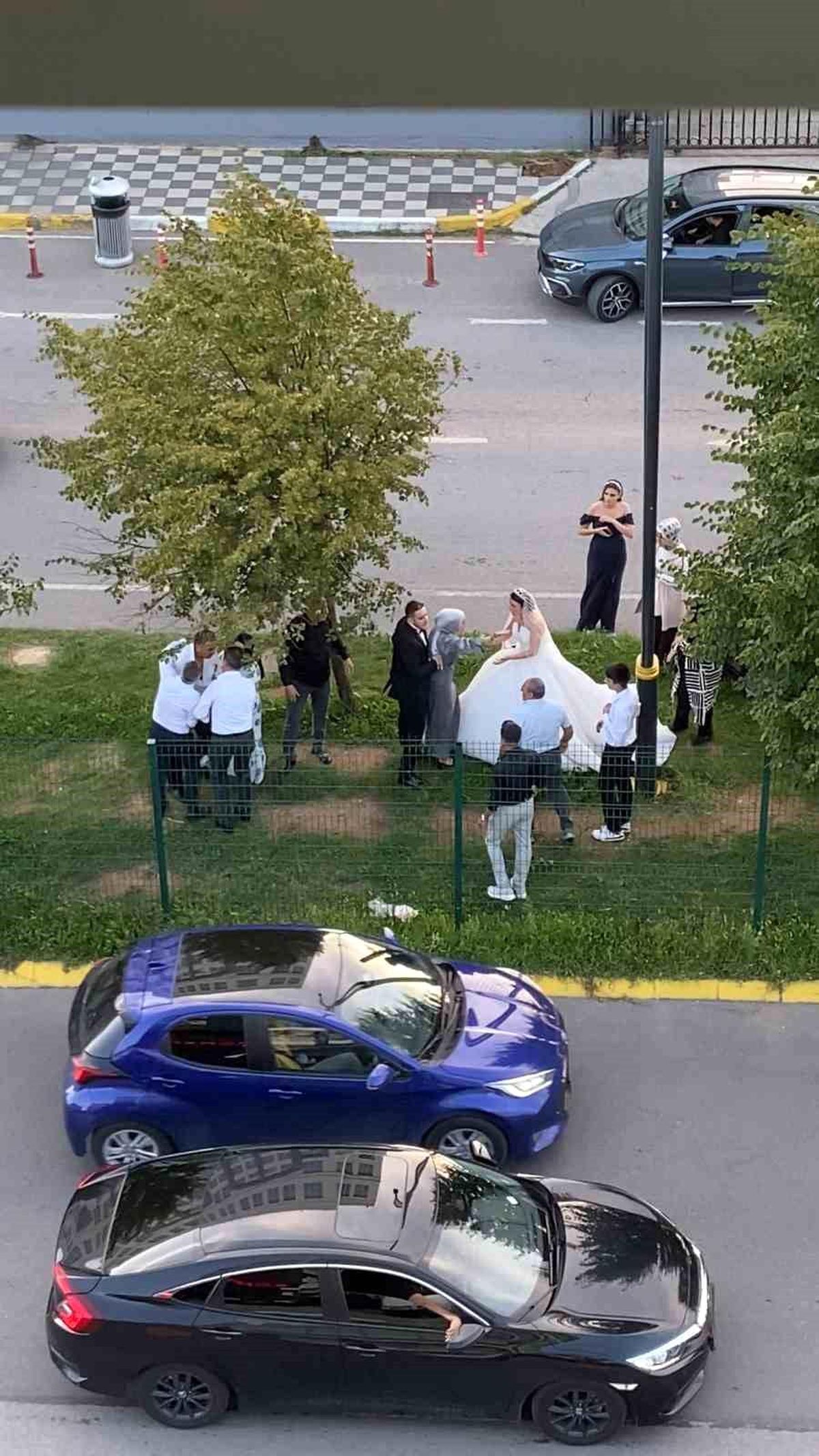 Gebze'de düğün kavgası: Gelin ve damat arasında yaşanan tartışma kameralara yansıdı