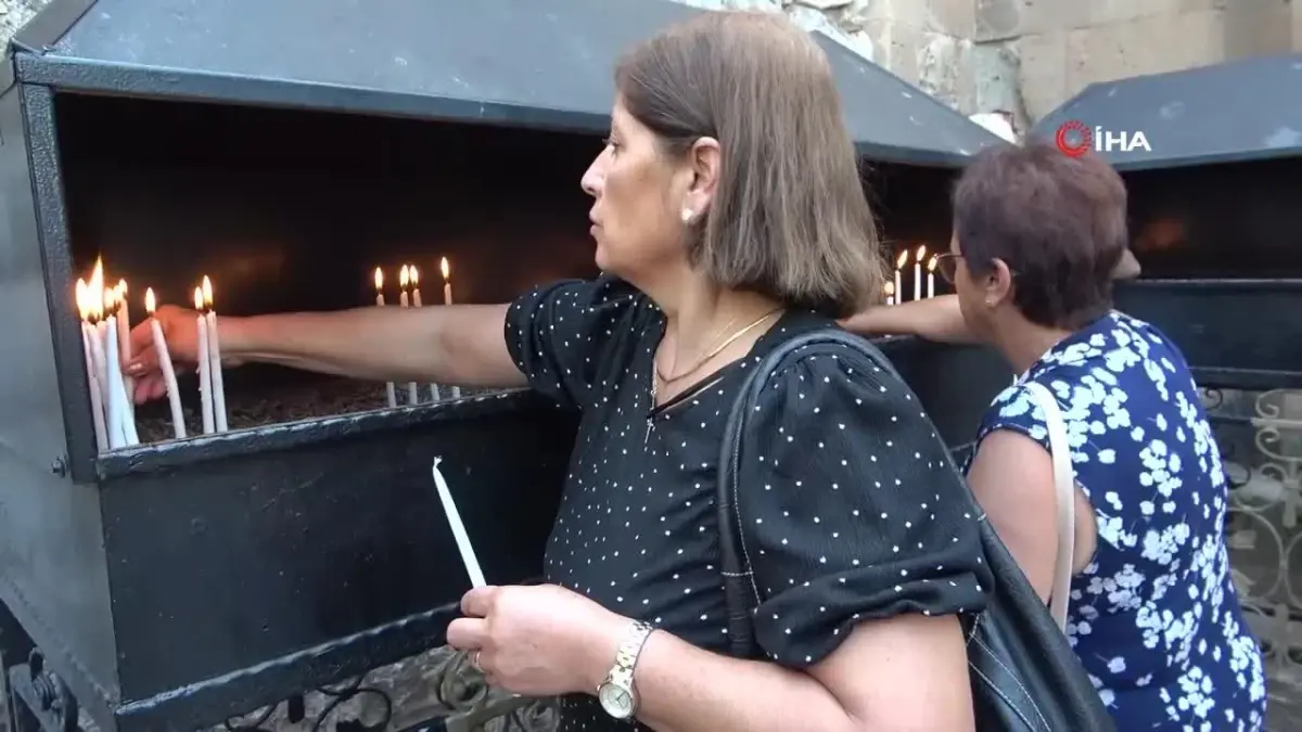 Ermeni asıllı Türk vatandaşı Akdamar Adası'nı ilk defa görünce duygusal anlar yaşadı
