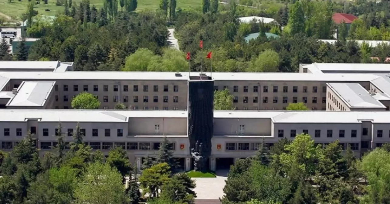 Kara Harp Okulu Bölük Komutanı neden istifa etti?