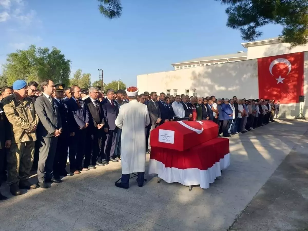 Tunceli'deki Zırhlı Araç Kazasında Şehit Düşen Jandarma Uzman Çavuş Mehmet Aykanat Osmaniye'de Defnedildi