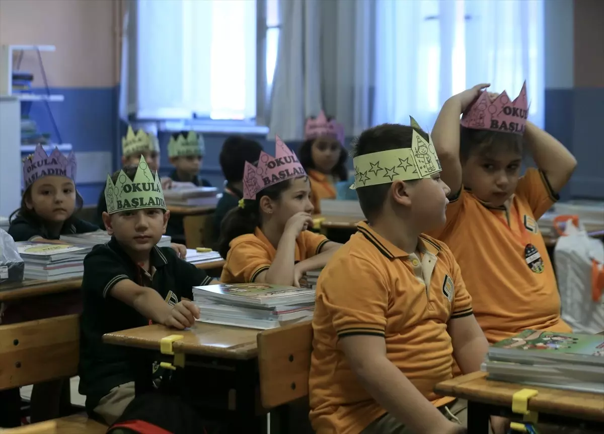 Kocaeli'de İlköğretim Haftası Töreni Düzenlendi