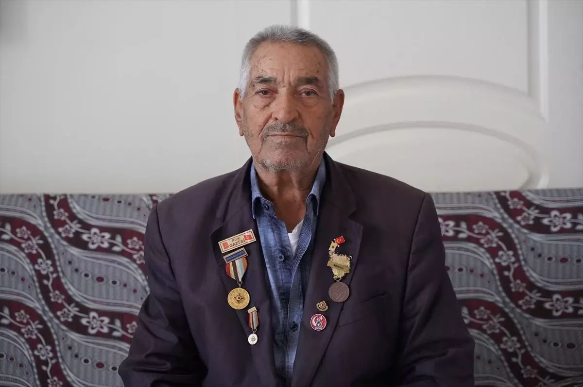 95 Yaşındaki Kore Gazisi Mehmet Özyapı, 14 Silah Arkadaşını Unutamıyor