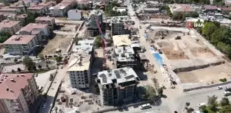 Malatya'da binalar hızla yükseliyor, umutlar yeniden yeşeriyor