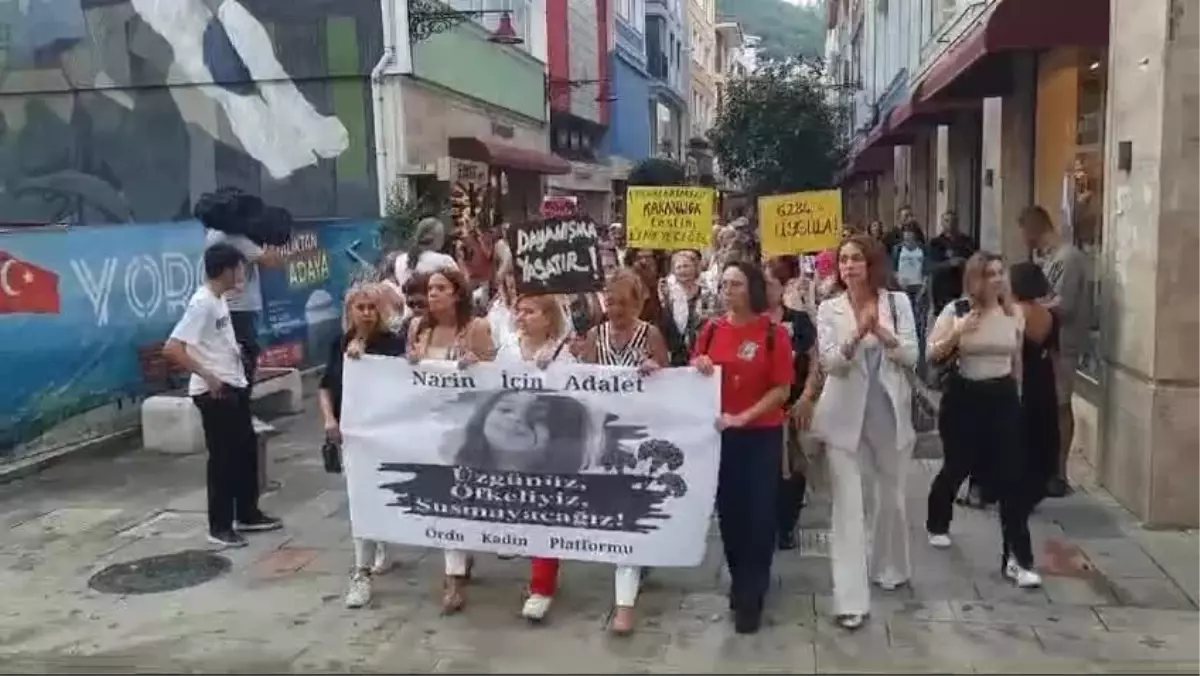 Kadınlar Narin'in ölümünün sorumlularının bulunması için eylem yaptı