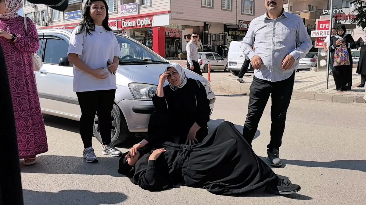 Otomobilin Çarptığı Kadın Yaralandı