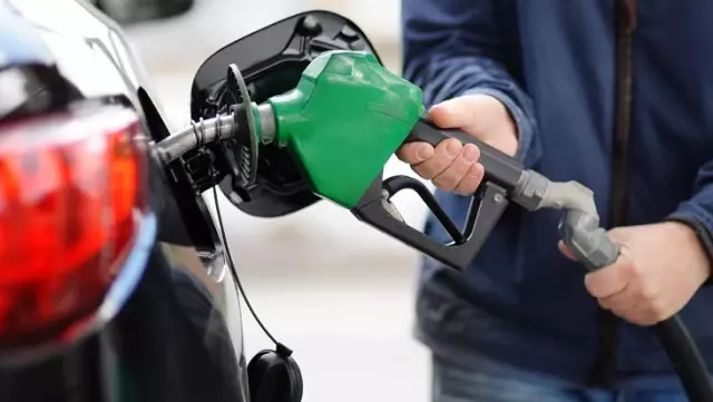 A discount of 1 lira and 50 kuruş is expected on diesel starting from midnight tonight.