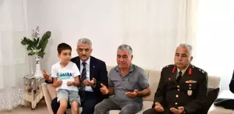 Kırıkkale Valisi, Şehit Uzman Çavuş'un Ailesini Ziyaret Etti