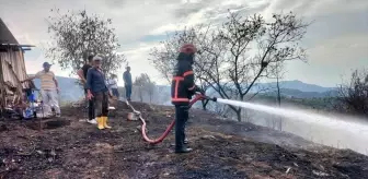 Sakarya'da çalılık alanda çıkan yangın söndürüldü