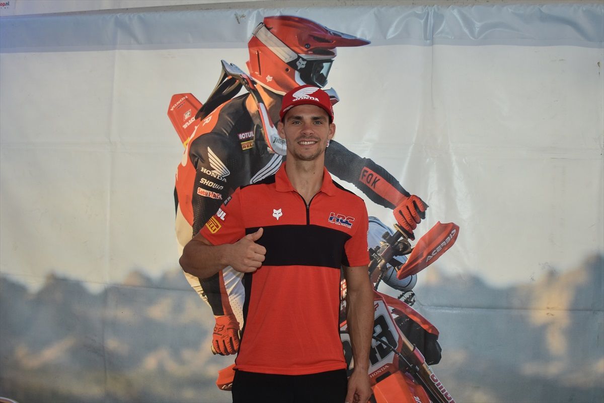 Tim Gajser, 6. kez şampiyon olmak için gaza basıyor