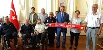 Yozgat Valiliği, Sorgun Umut Spor Kulübü Tekerlekli Sandalye Basketbol Takımı'na malzeme desteği sağladı