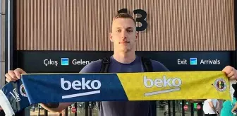 Ülkesine geri döndü! Fenerbahçe Beko'da yeni transfer Luka Samanic ile yollar ayrılıyor