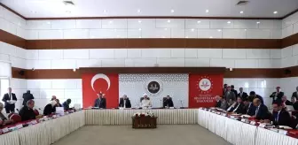 Diyanet İşleri Başkanı Ali Erbaş, 2024 Hac Organizasyonu İçin Hazırlıkları Değerlendirdi