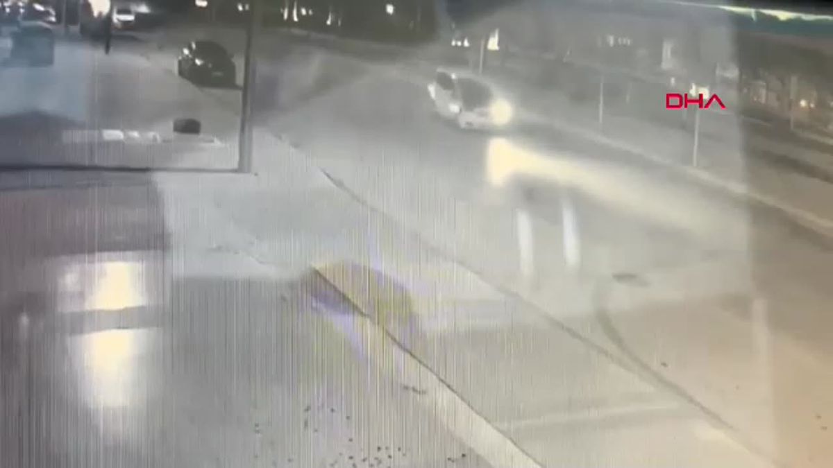 Kayseri'de Hafif Ticari Araç Kazası: 16 Yaşındaki Genç Hayatını Kaybetti