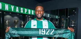 Konyaspor, Riechedly Bazoer ile 2 yıllık sözleşme imzaladı