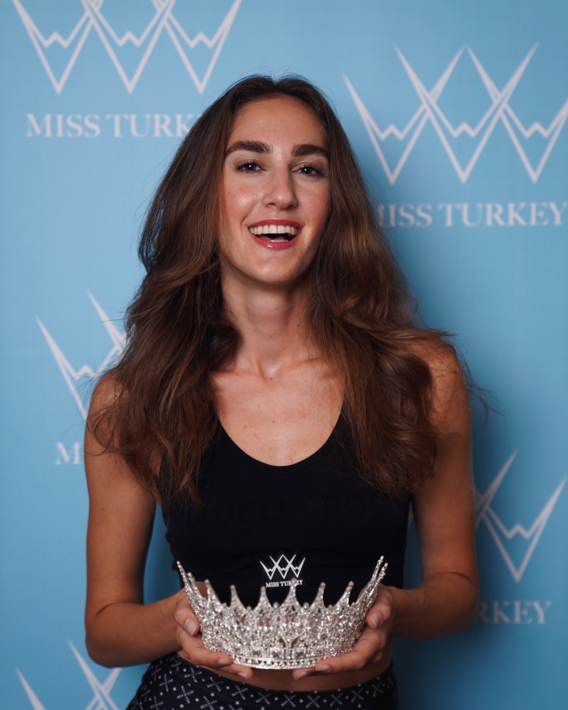 Miss Turkey 2024 birincisi belli oldu! İdil Bilgen Türkiye Güzeli oldu