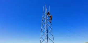 Muş'ta elektrik şebekesi güçlendirme çalışmaları devam ediyor