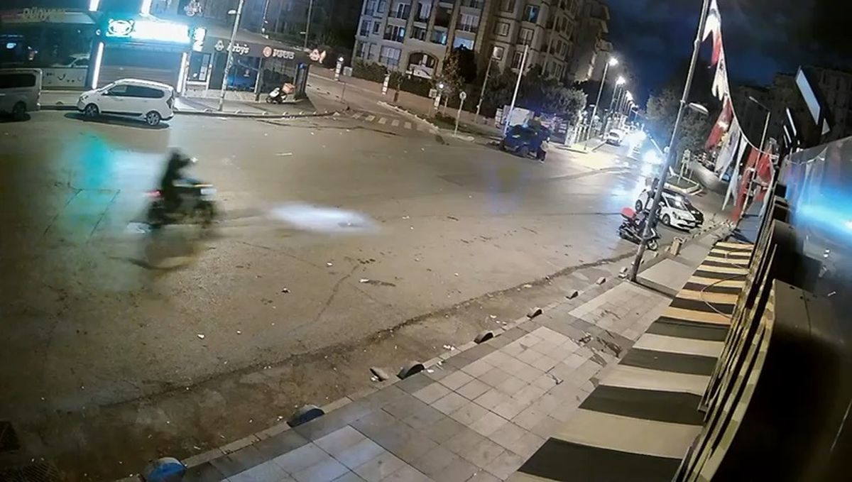 Esenyurt'ta İş Yerine Silahlı Saldırı