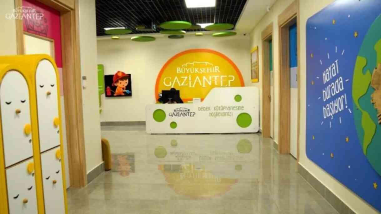 Gaziantep'te Türkiye'nin İlk Bebek Kütüphanesi Hizmete Açıldı