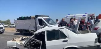 Kırıkhan'da Beton Mikseriyle Çarpışan Otomobilin Sürücüsü Hayatını Kaybetti