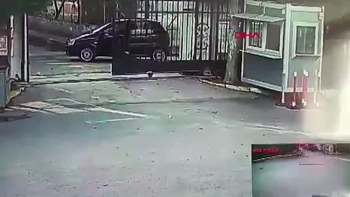 Okul Müdürüne Silahlı Saldırı Girişimi: Velinin Tabancası Tutukluk Yaptı