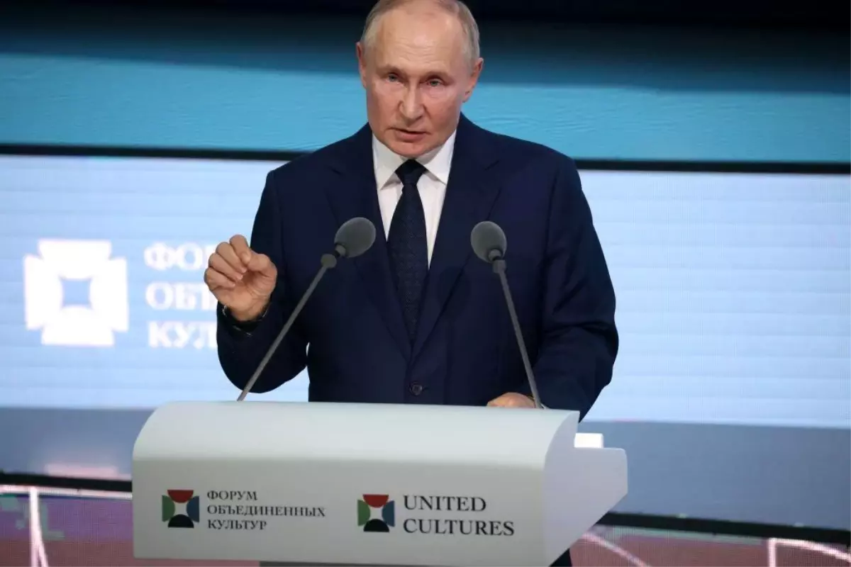 Putin, Ukrayna'nın Rusya'yı hedef alan silah kullanması durumunda NATO ile savaşacağını söyledi