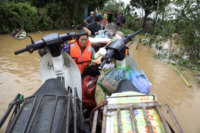 Death toll reaches 254 in Typhoon Yagi that hit Vietnam