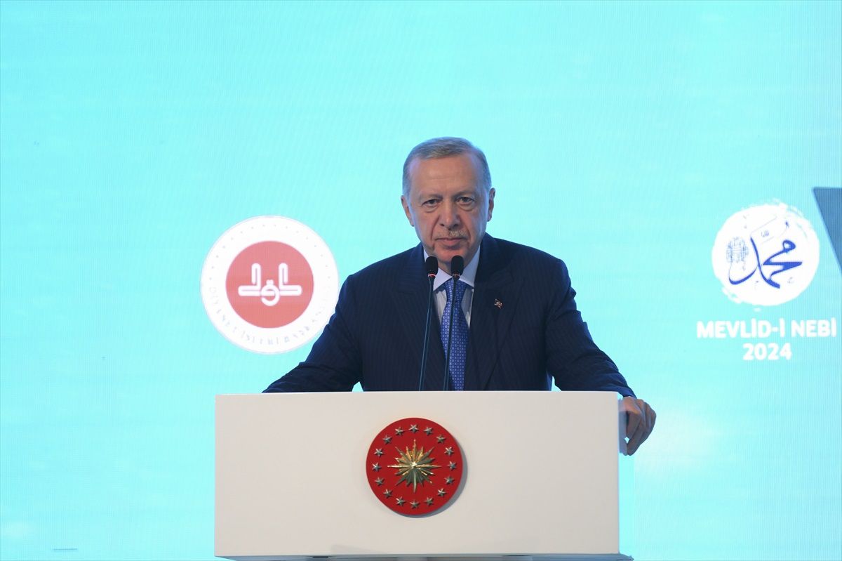 Cumhurbaşkanı Erdoğan, Resulullah Efendimizi Örnek Aldıklarını Vurguladı