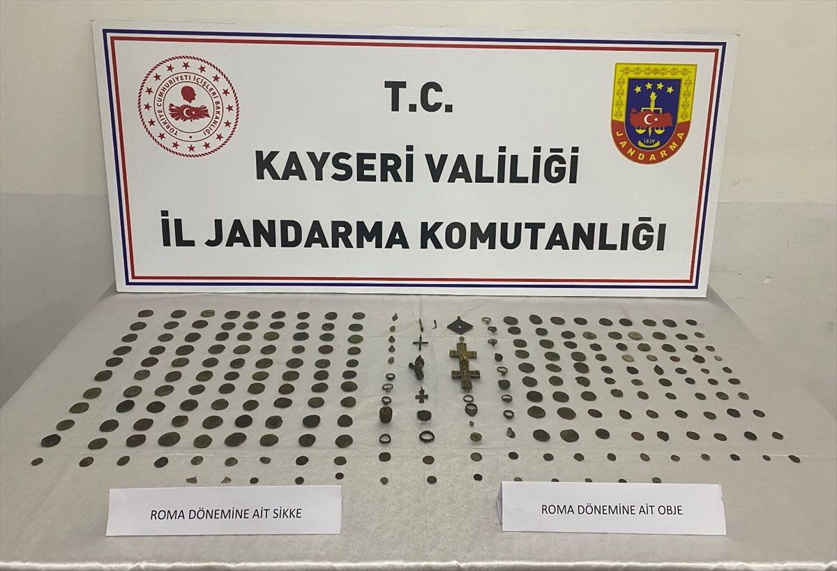Kayseri'de Tarihi Eser Kaçakçılığı Operasyonu: 2 Gözaltı