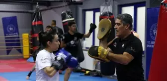 Özlem Melek Korkmaz, Muaythai Süper Ligi'nde Altın Madalya Hedefliyor